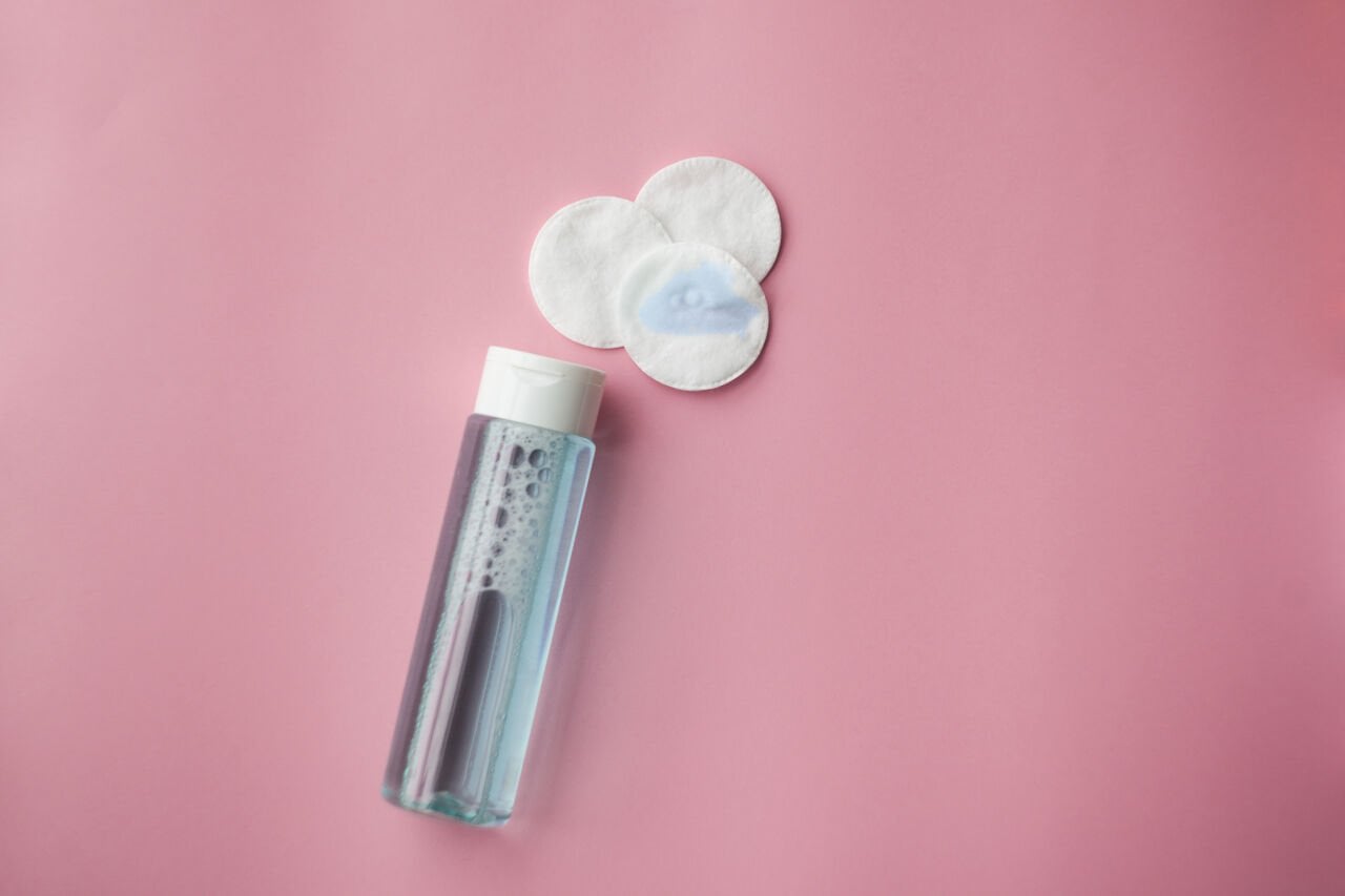 Makyaj Temizleme Suyu Nasıl Kullanılır? 7 Önemli İpucu