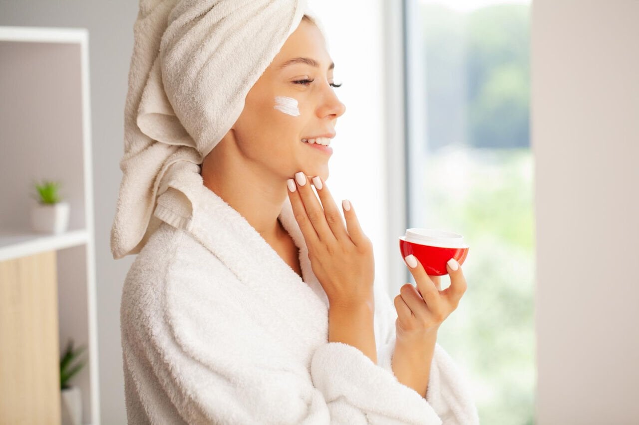 Nemlendirici Ne İşe Yarar? Cilt Bariyerini Güçlendir